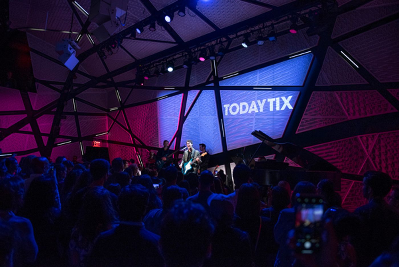 Photo Flash: GLEE Stars Darren Criss and Matthew Morrison Reunite at TodayTix Live!  Image