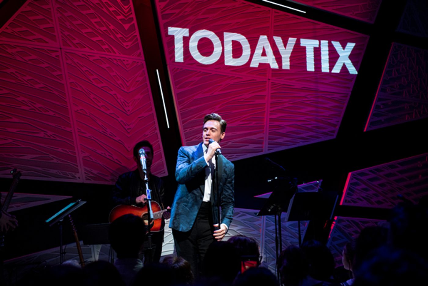 Photo Flash: GLEE Stars Darren Criss and Matthew Morrison Reunite at TodayTix Live!  Image