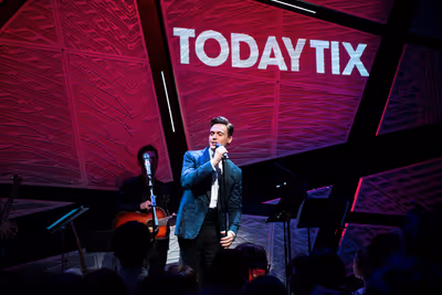 Erich Bergen Photo