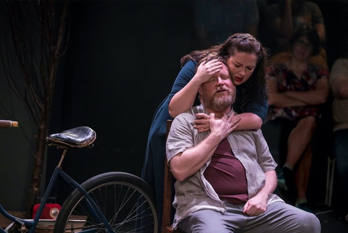 Edmund Lewis, Zuzanna Szadkowski  at 