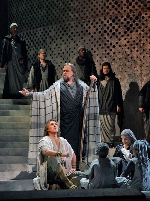 Roberto Alagna as Samson and Dmitry Belosselskiy as the Old Hebrew in Saint-SaÃ«ns' Photo