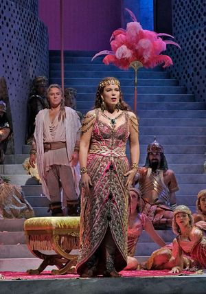 Roberto Alagna as Samson and ElÄ«na GaranÄa as Dalila in Saint-Saëns's "Samson et Dalila."
@ BroadwayWorld Roberto Alagna as Samson and ElÄ«na GaranÄa as Dalila in Saint-Saëns's "Samso Photo