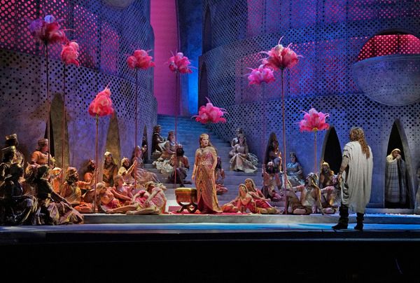 Roberto Alagna as Samson and ElÄ«na GaranÄa as Dalila in Saint-SaÃ«ns's 