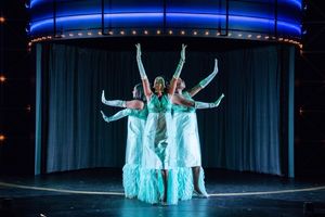  Lorrell Robinson (LOREIGNA SINCLAIR), Deena Jones (MARISSA RUDD), and Effie White (T Photo