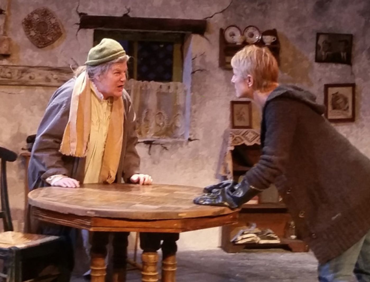 Photo Flash: First Look at Martin McDonaugh's THE BEAUTY QUEEN OF LEENANE at studio/stage  Image