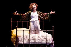 Diana DeGarmo as Lucy Harris Photo