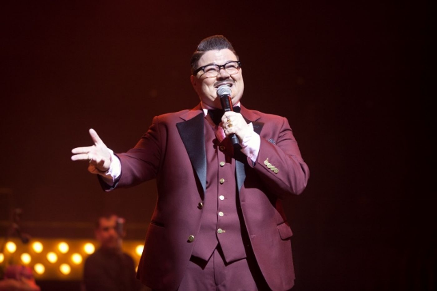 Feature: A Specifically Not Specific Murray Hill Makes His Solo Debut  Image