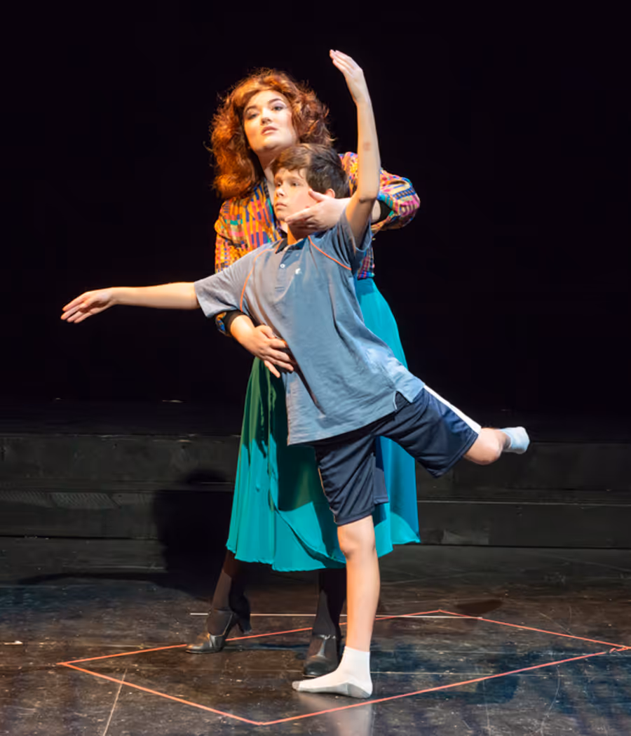 Photo Flash: BILLY ELLIOT Dance Into Des Moines Playhouse Image