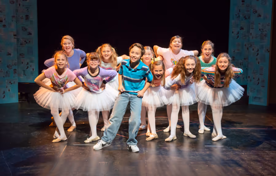 Photo Flash: BILLY ELLIOT Dance Into Des Moines Playhouse Image