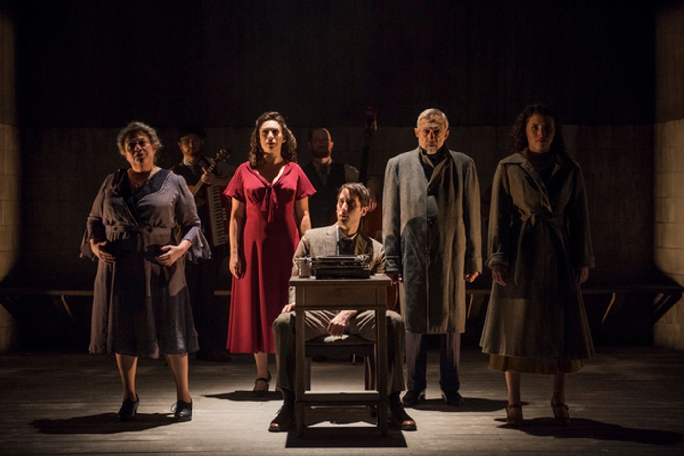 Photo Flash: First Look at INDECENT at Victory Gardens  Image