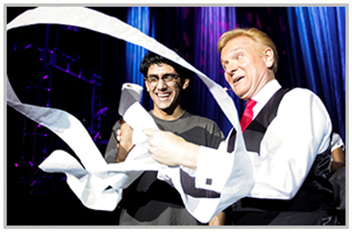 Review: THE ILLUSIONISTS at THE STARLIGHT THEATRE  Image