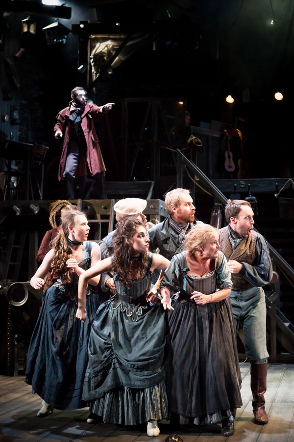 Photos: First Look at Mercury Theatre Colchester's MOLL FLANDERS — photo 6 of 16