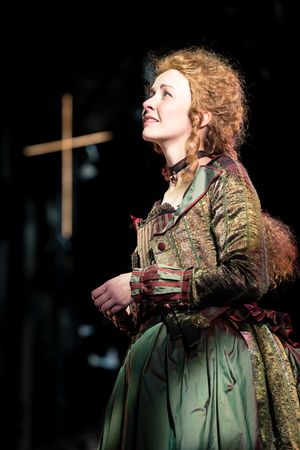 Eva-Jane Willis as Moll Flanders @ BroadwayWorld Eva-Jane Willis as Moll Flanders Photo