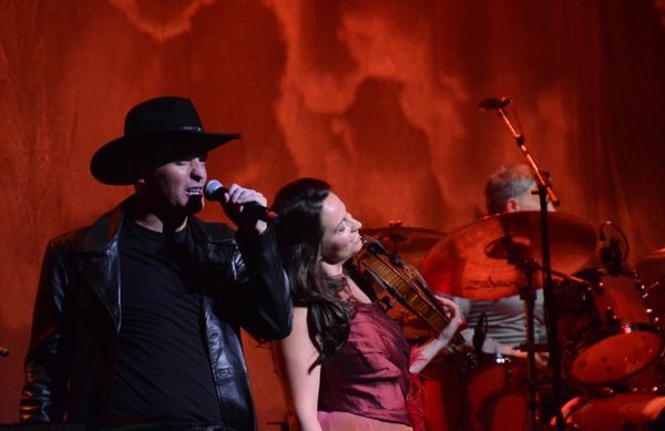 Ryan Kelly and Nicole Hudson Photo