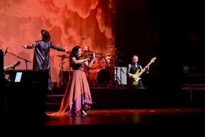 Ryan Kelly and Nicole Hudson @ BroadwayWorld Ryan Kelly and Nicole Hudson Photo