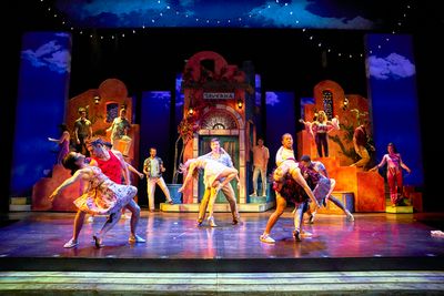  The  wedding  guests  (Laura  Welsh  Berg*,  Kailey  Boyle*,  Kelsey  Brown,  Kather Photo