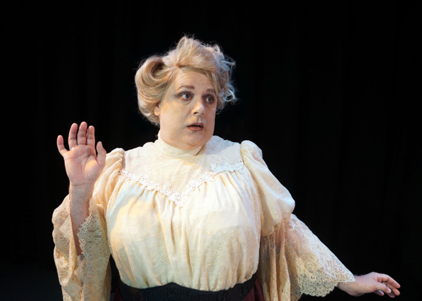 Photo Flash: First Look at Orlando Shakes' IRMA VEP  Image