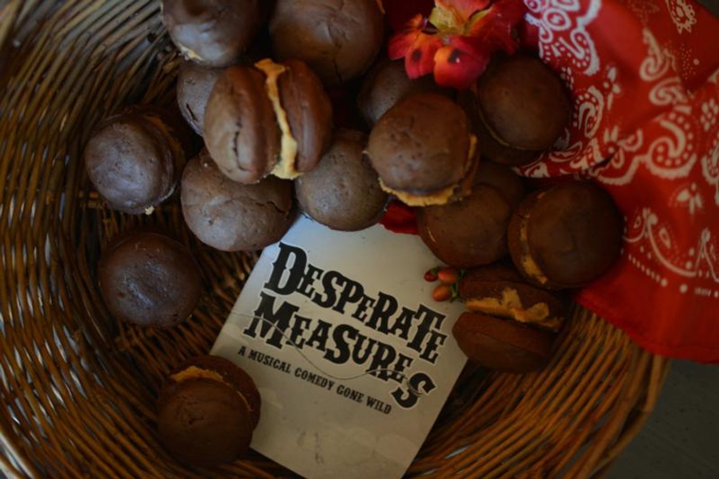 Backstage Bite with Katie Lynch: Lauren Molina & Conor Ryan Are Makin' Desperate Whoopie Pies!  Image