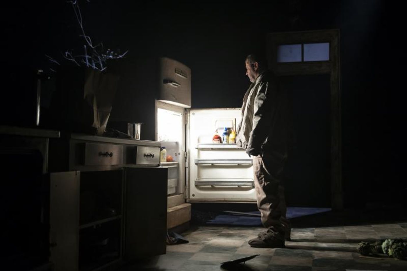 Review: Catastrophic's CURSE OF THE STARVING CLASS Is the Most Beautiful Dysfunction You'll Ever See  Image