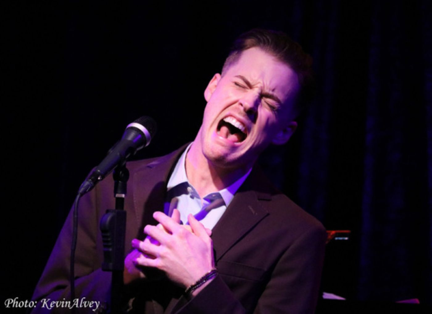 Photo Flash: Daniel LeClaire Comes to Birdland Theater  Image