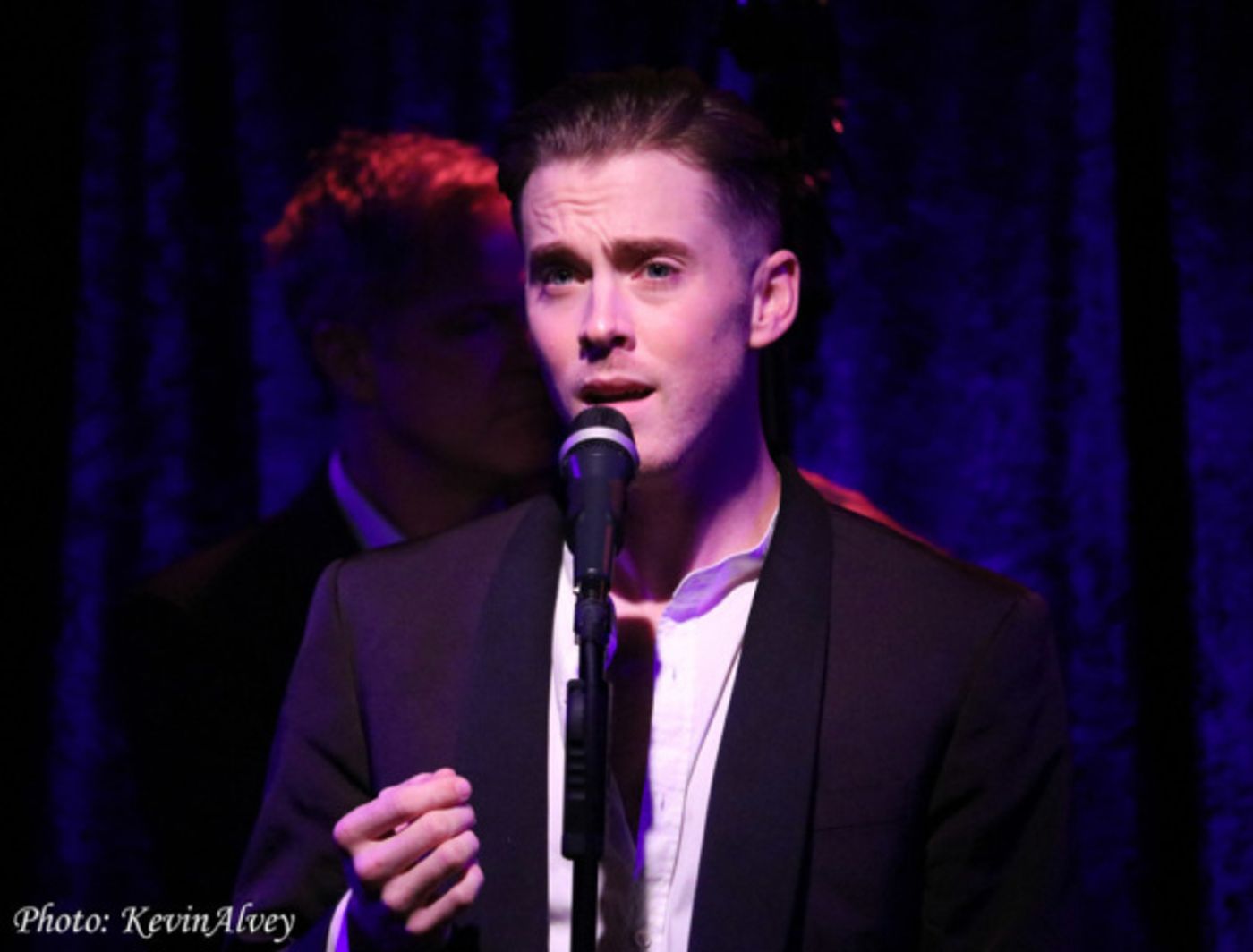 Photo Flash: Daniel LeClaire Comes to Birdland Theater  Image