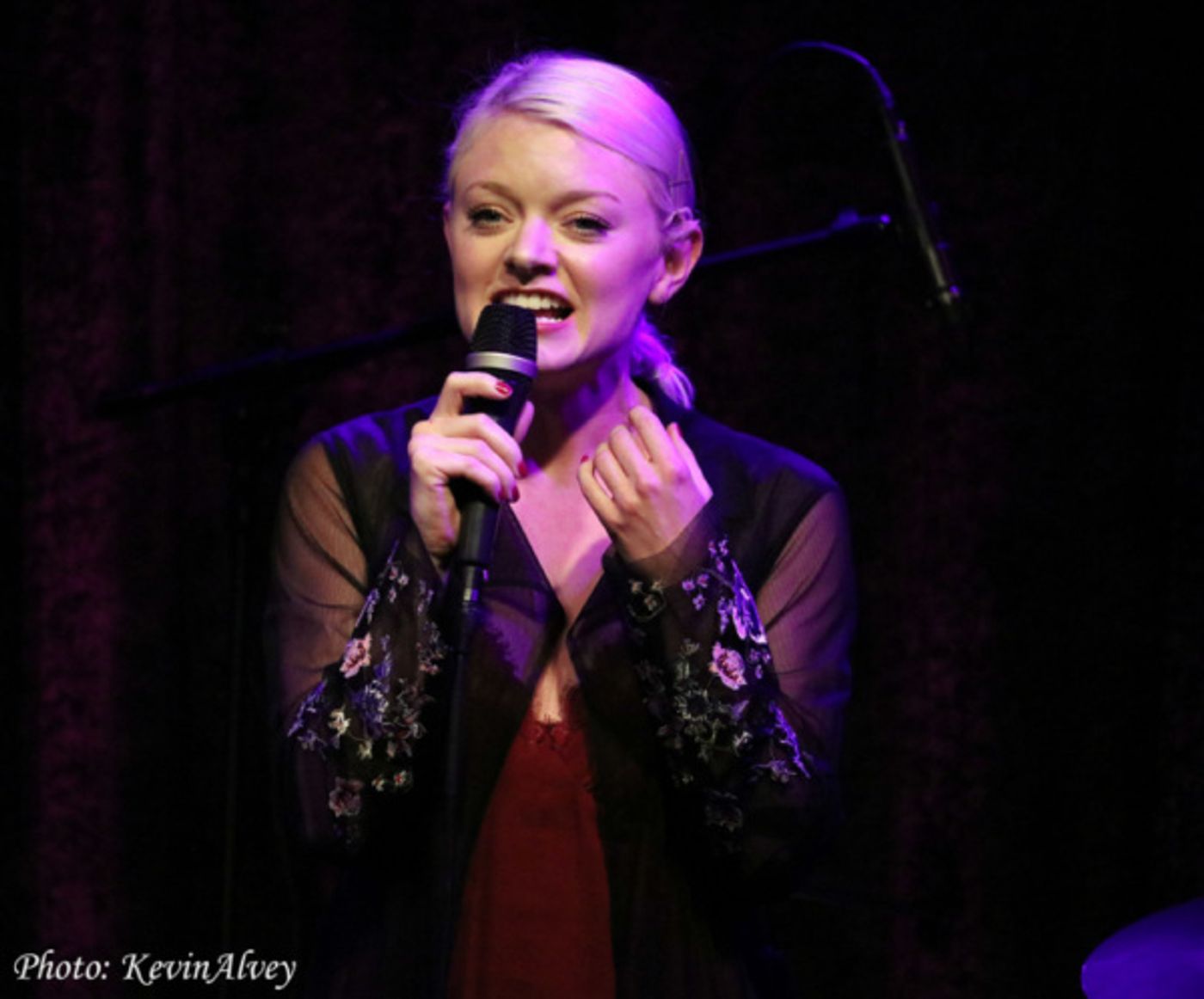 Photo Flash: Daniel LeClaire Comes to Birdland Theater  Image