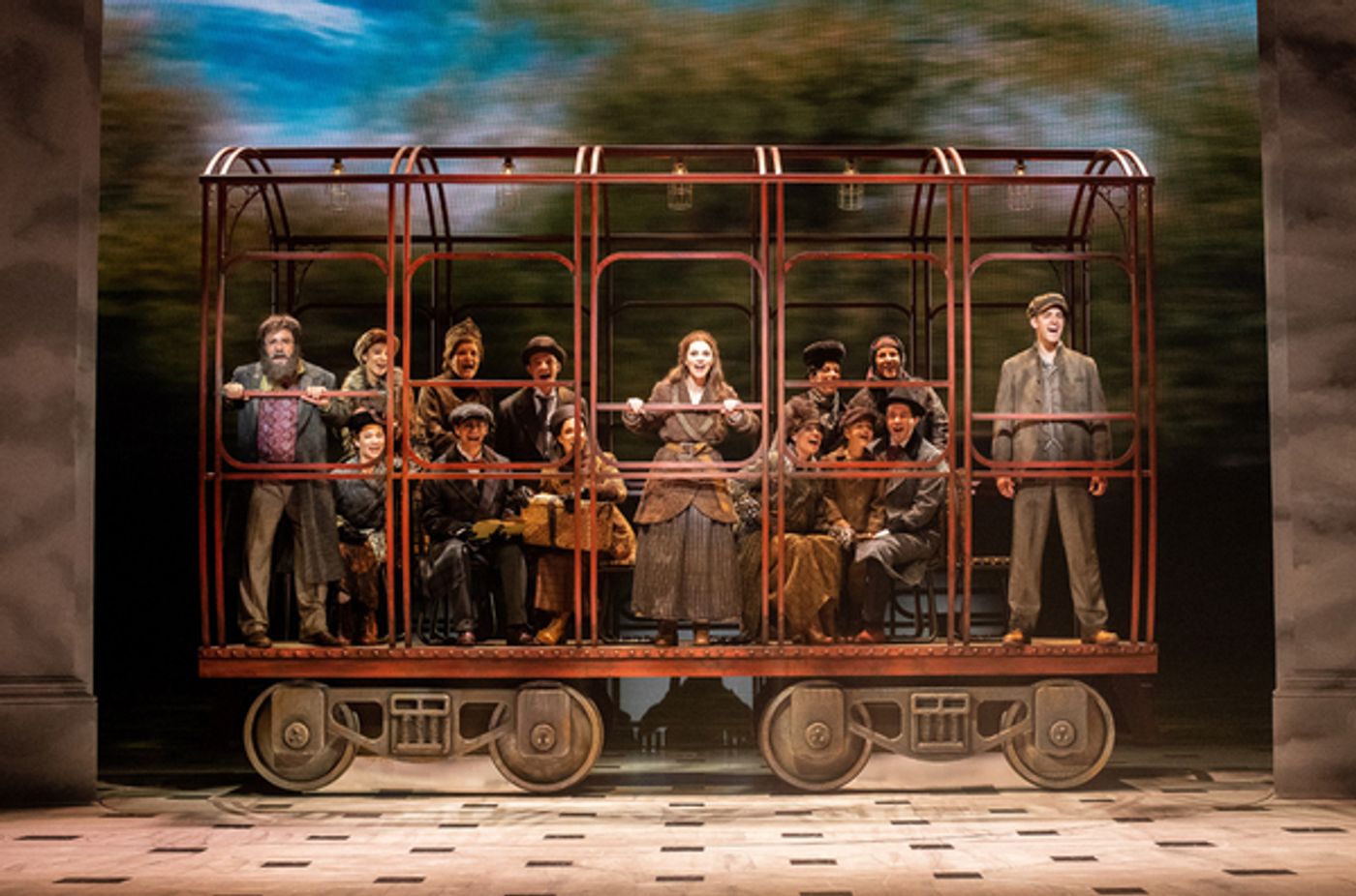 Photo Flash: Get A First Look At The European Premiere of ANASTASIA in Madrid  Image