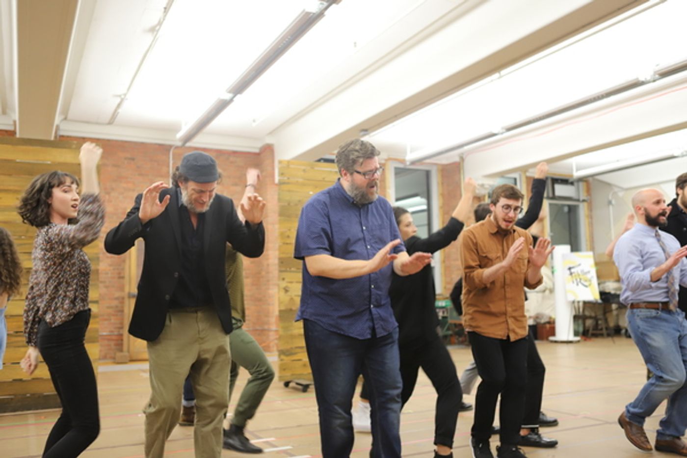 Photo Coverage: Meet The Company of FIDDLER ON THE ROOF National Tour  Image