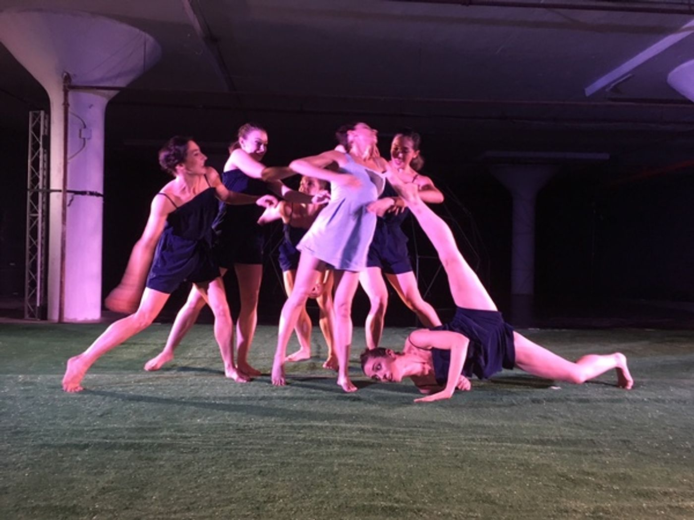 Review: No Man's Land Celebrates The Beauty of Birth to Be in a Hipster Haven Review: No Man's Land Celebrates The Beauty of Birth to Be in a Hipster Haven Image