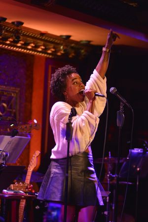 Kristolyn Lloyd Photo