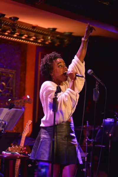 Kristolyn Lloyd Photo