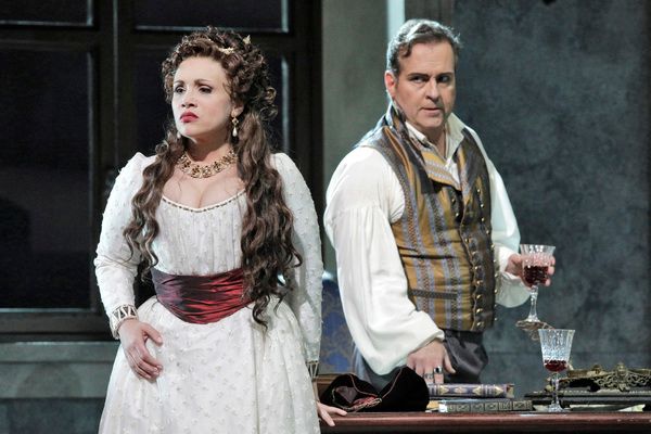 Carmen Giannattasio as Tosca and Scott Hendricks as Scarpia Photo