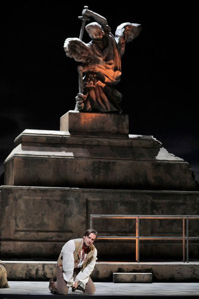Brian Jagde as Cavaradossi Photo
