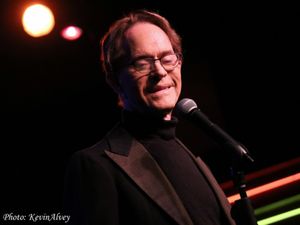 Steve Ross @ BroadwayWorld Steve Ross Photo