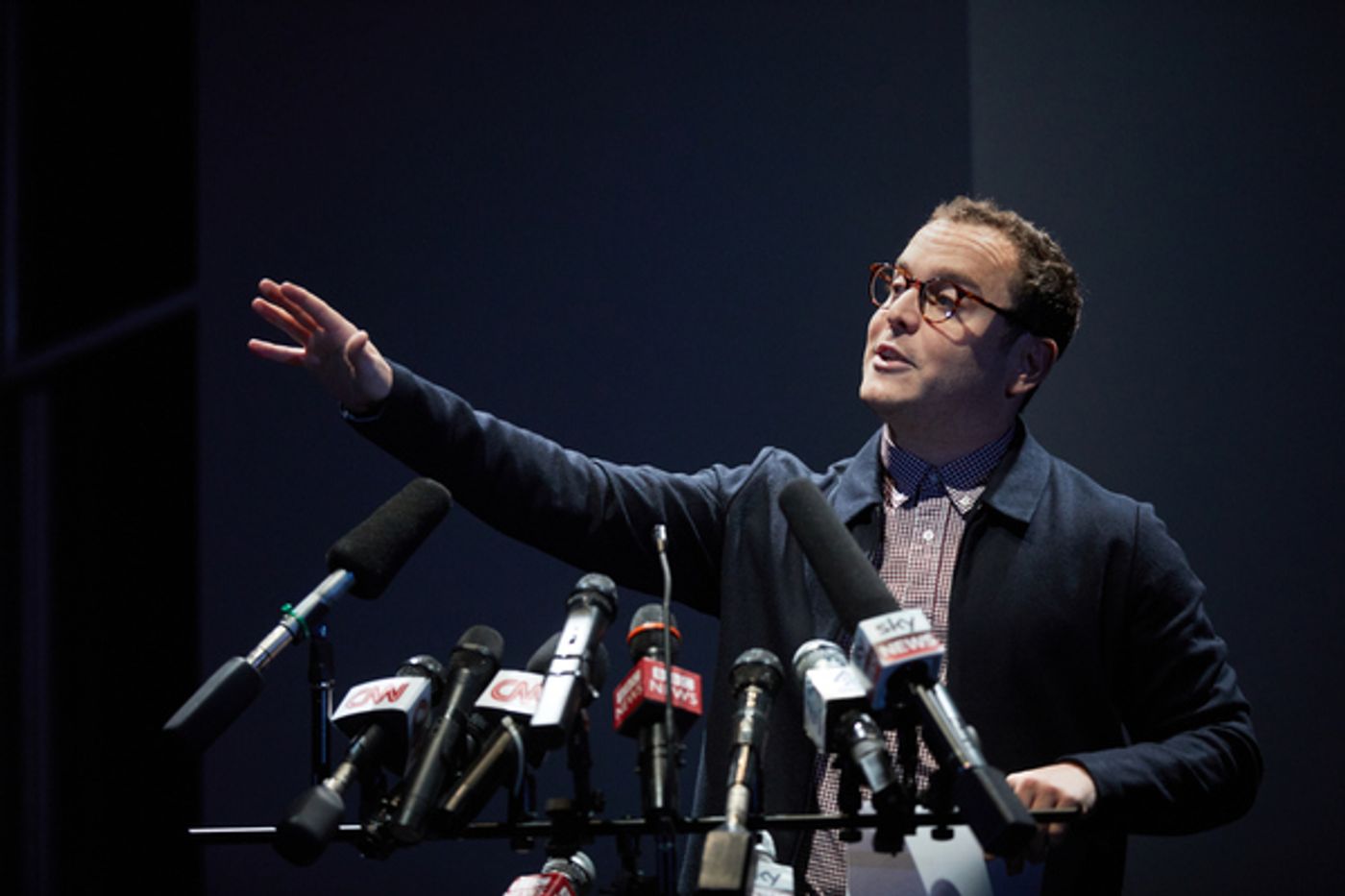 Photo Flash: First Look at I'M NOT RUNNING at the National Theatre  Image