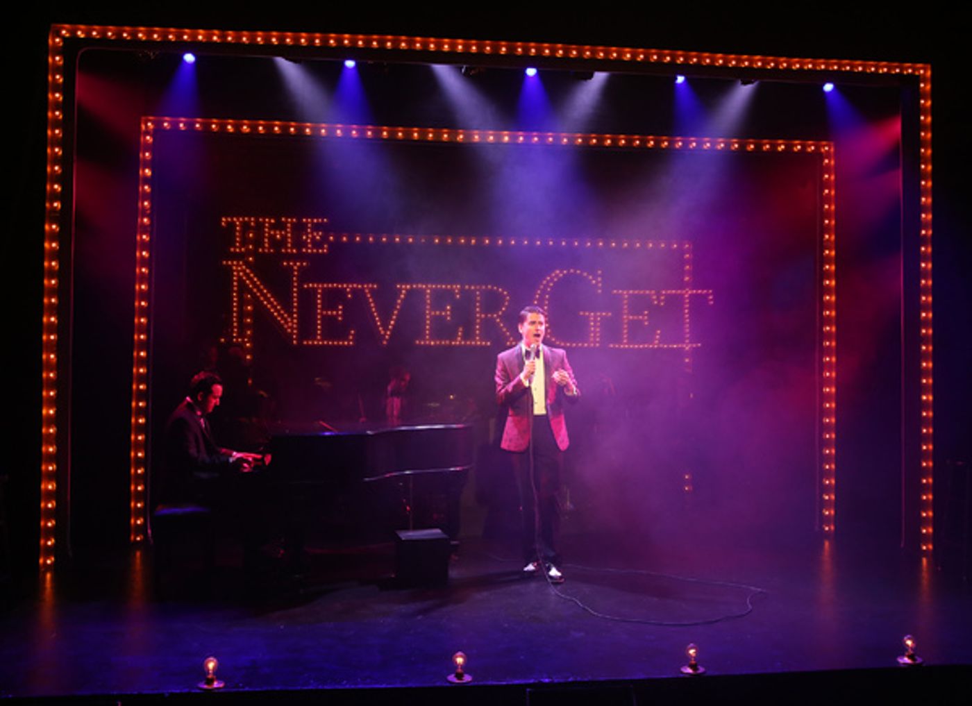 Photo Flash: First Look at the New Off-Broadway Production of MIDNIGHT AT THE NEVER GET  Image