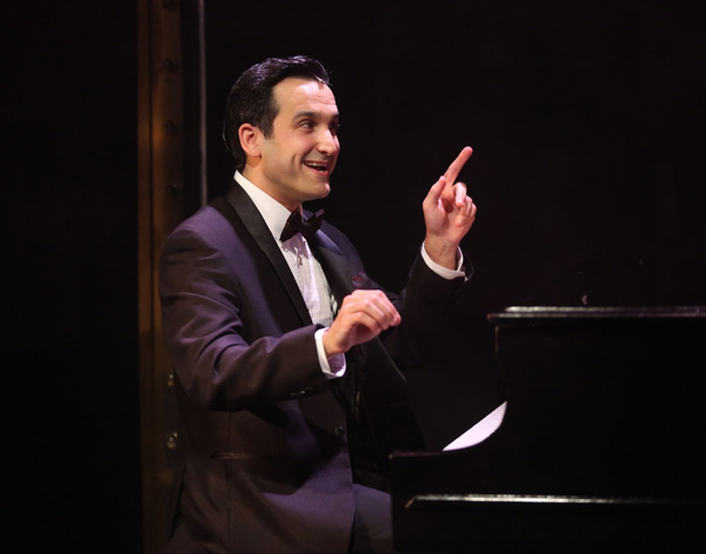 Photo Flash: First Look at the New Off-Broadway Production of MIDNIGHT AT THE NEVER GET  Image