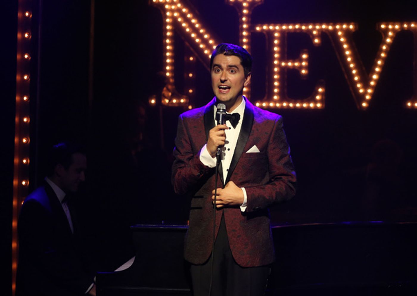 Photo Flash: First Look at the New Off-Broadway Production of MIDNIGHT AT THE NEVER GET  Image