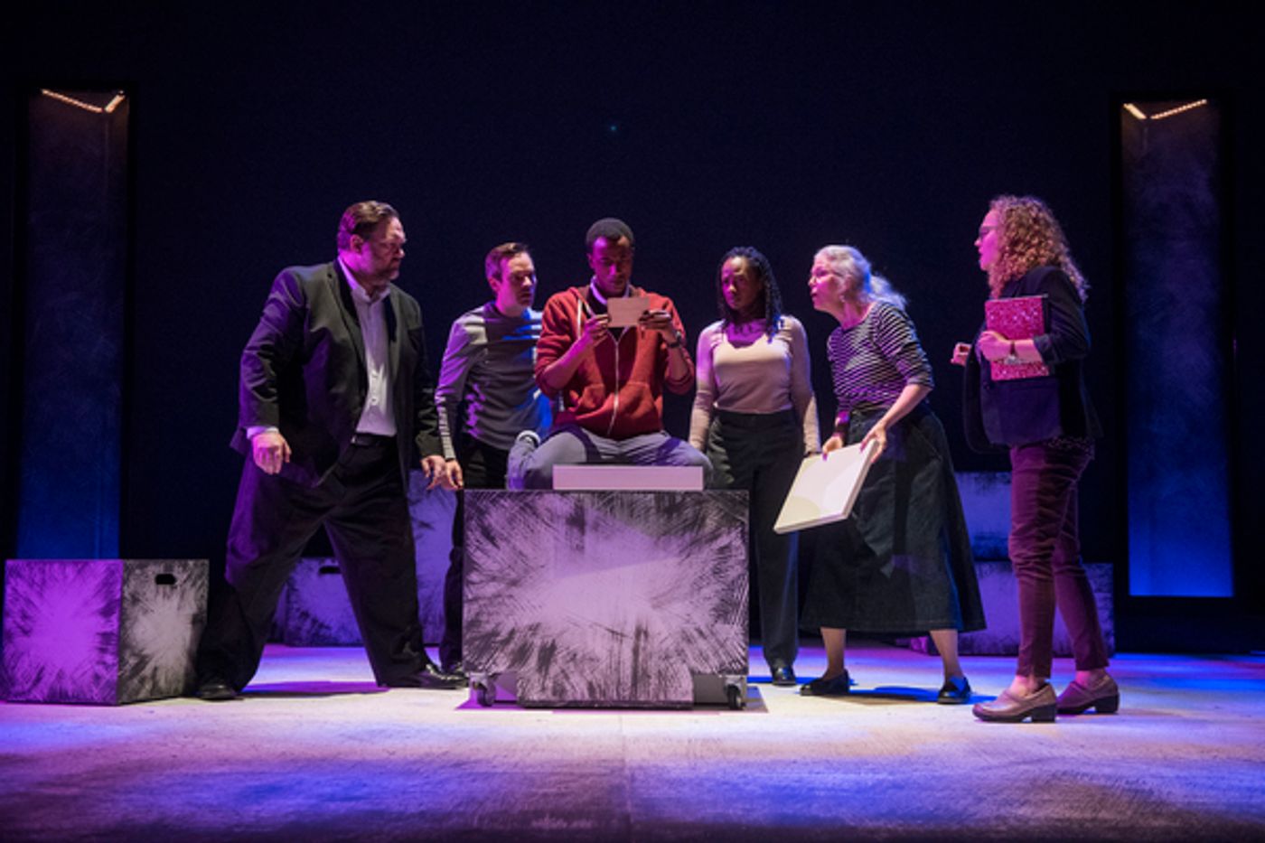 Photo Flash: First Look at Steppenwolf's THE CURIOUS INCIDENT OF THE DOG IN THE NIGHT-TIME  Image