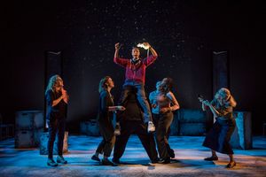 Caroline Neff (Siobhan), Rebecca Spence (Judy/Ensemble), Terry Bell (Christopher), Eu Photo