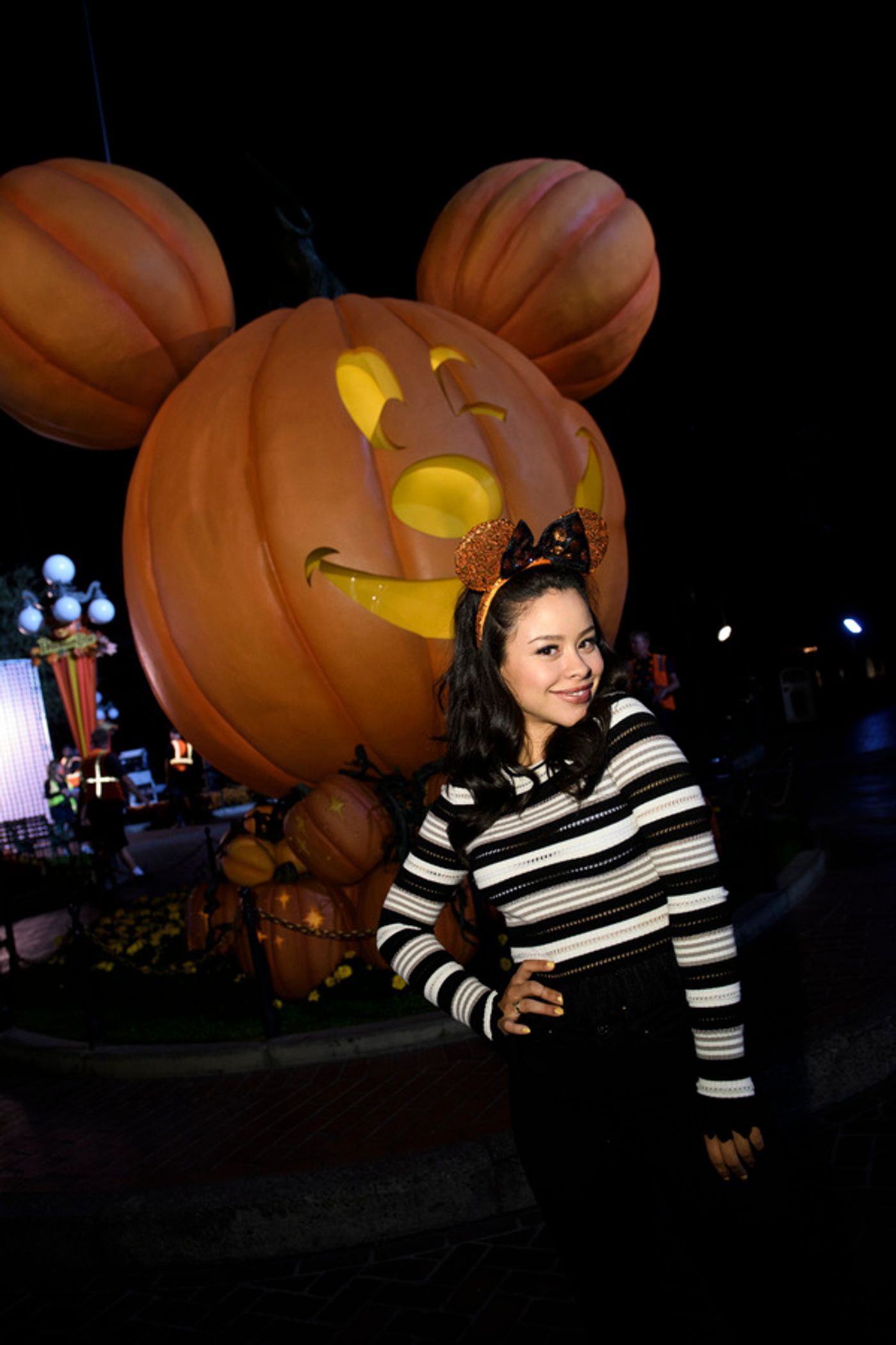 Photo Flash: Freeform Presents an Inside Look at Disney Parks' Holiday Makeover in DECORATING DISNEY: HALLOWEEN MAGIC Photo Flash: Freeform Presents an Inside Look at Disney Parks' Holiday Makeover in DECORATING DISNEY: HALLOWEEN MAGIC Image