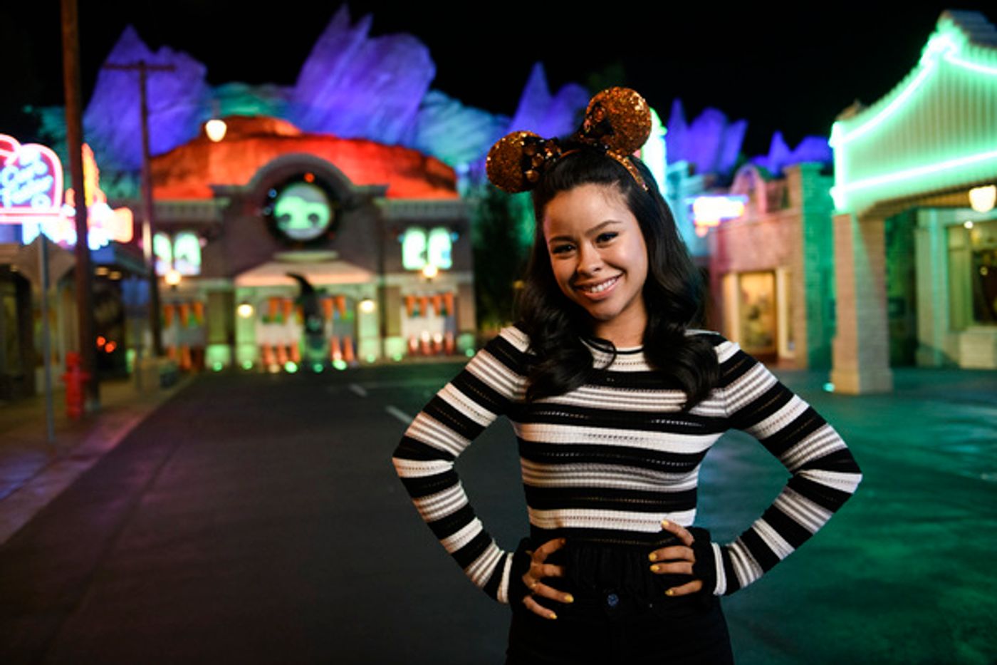 Photo Flash: Freeform Presents an Inside Look at Disney Parks' Holiday Makeover in DECORATING DISNEY: HALLOWEEN MAGIC Photo Flash: Freeform Presents an Inside Look at Disney Parks' Holiday Makeover in DECORATING DISNEY: HALLOWEEN MAGIC Image