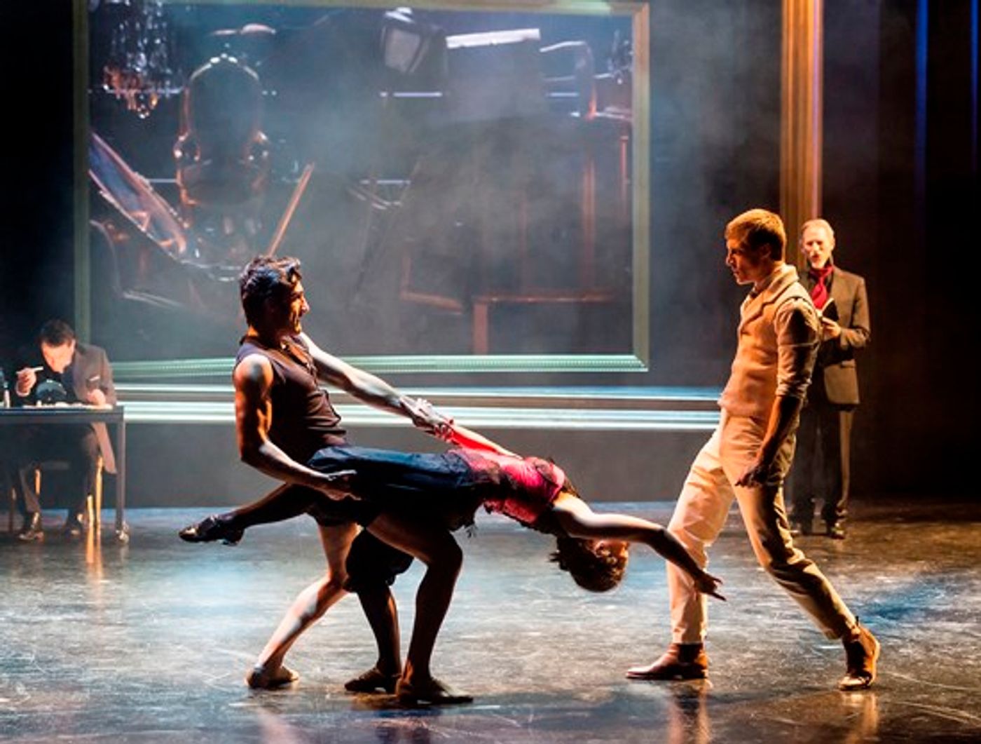 Review: A PICTURE OF DORIAN GRAY Captures a Chilling Lifetime of Decay  Image