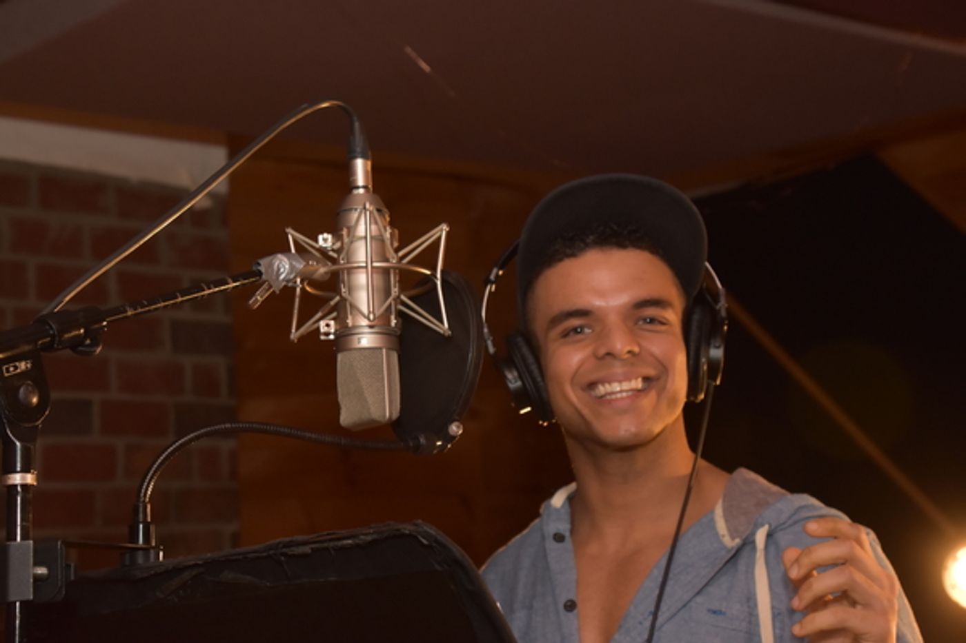 Exclusive Photo Coverage: KINKY BOOTS Cast Gets In the Christmas Spirit for Carols For A Cure!  Image