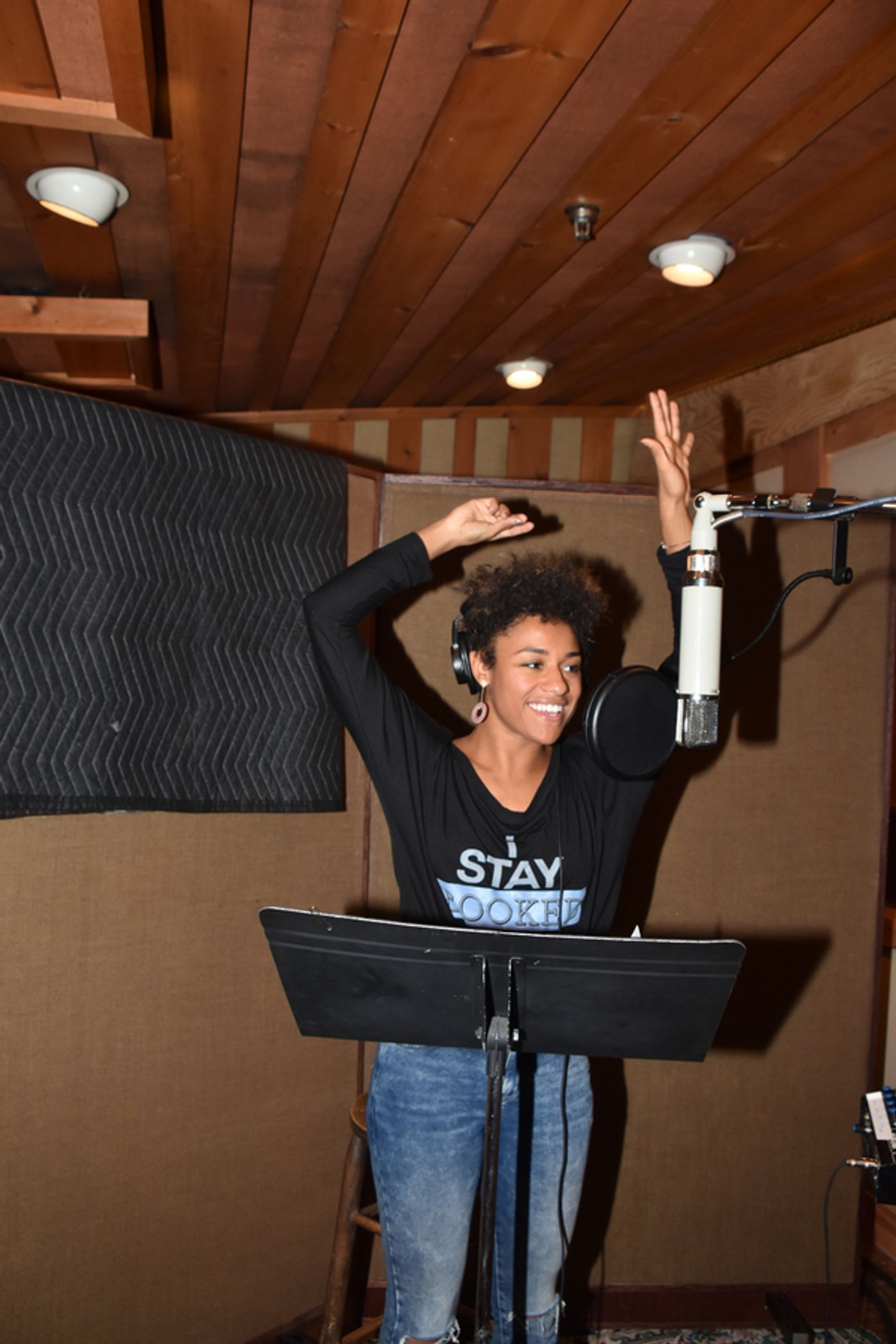 Exclusive Photo Coverage: Ariana DeBose and the Cast of SUMMER Disco Into the Holidays for Carols For A Cure!  Image