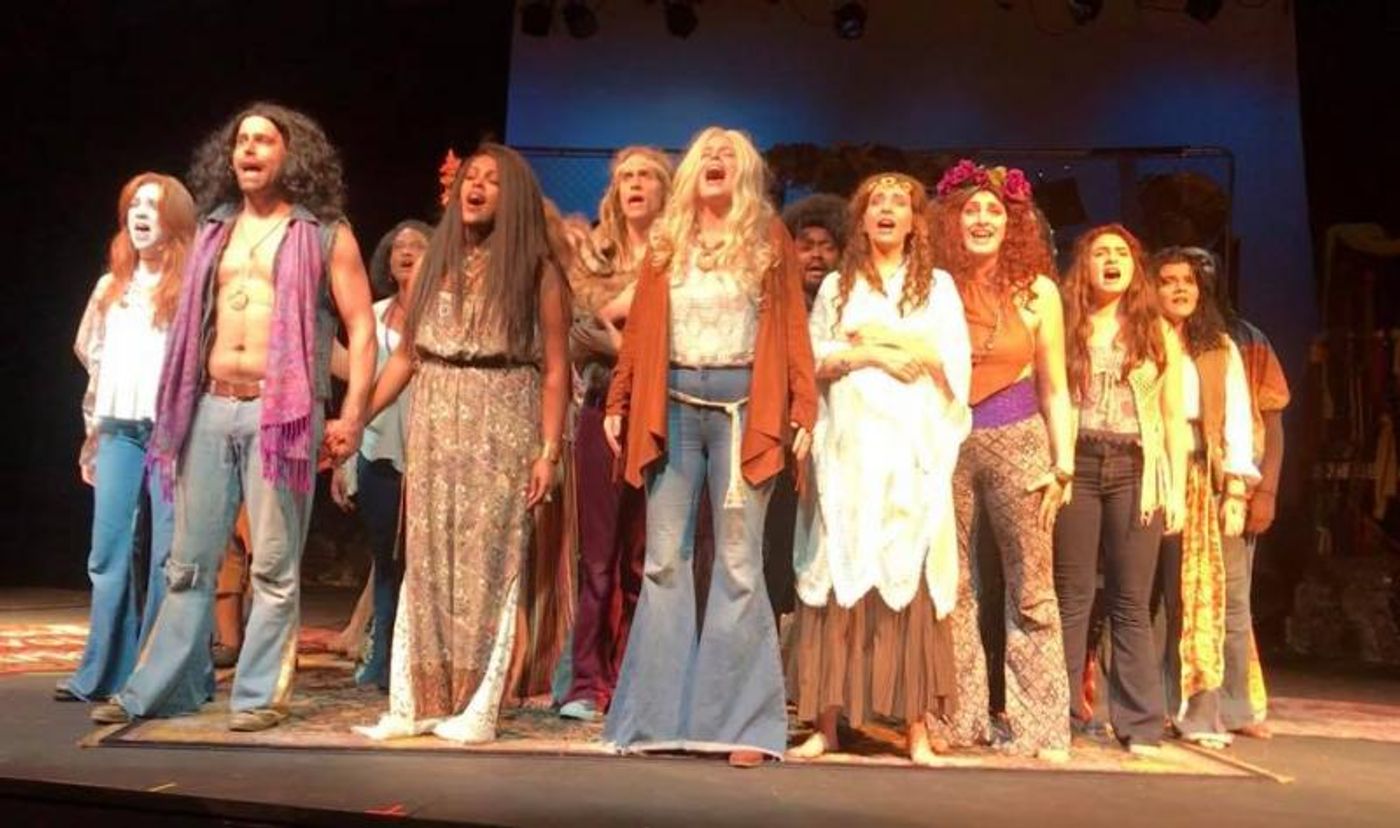 Review: Circle Players' HAIR Captures a Moment in Time With Absolute Confidence  Image