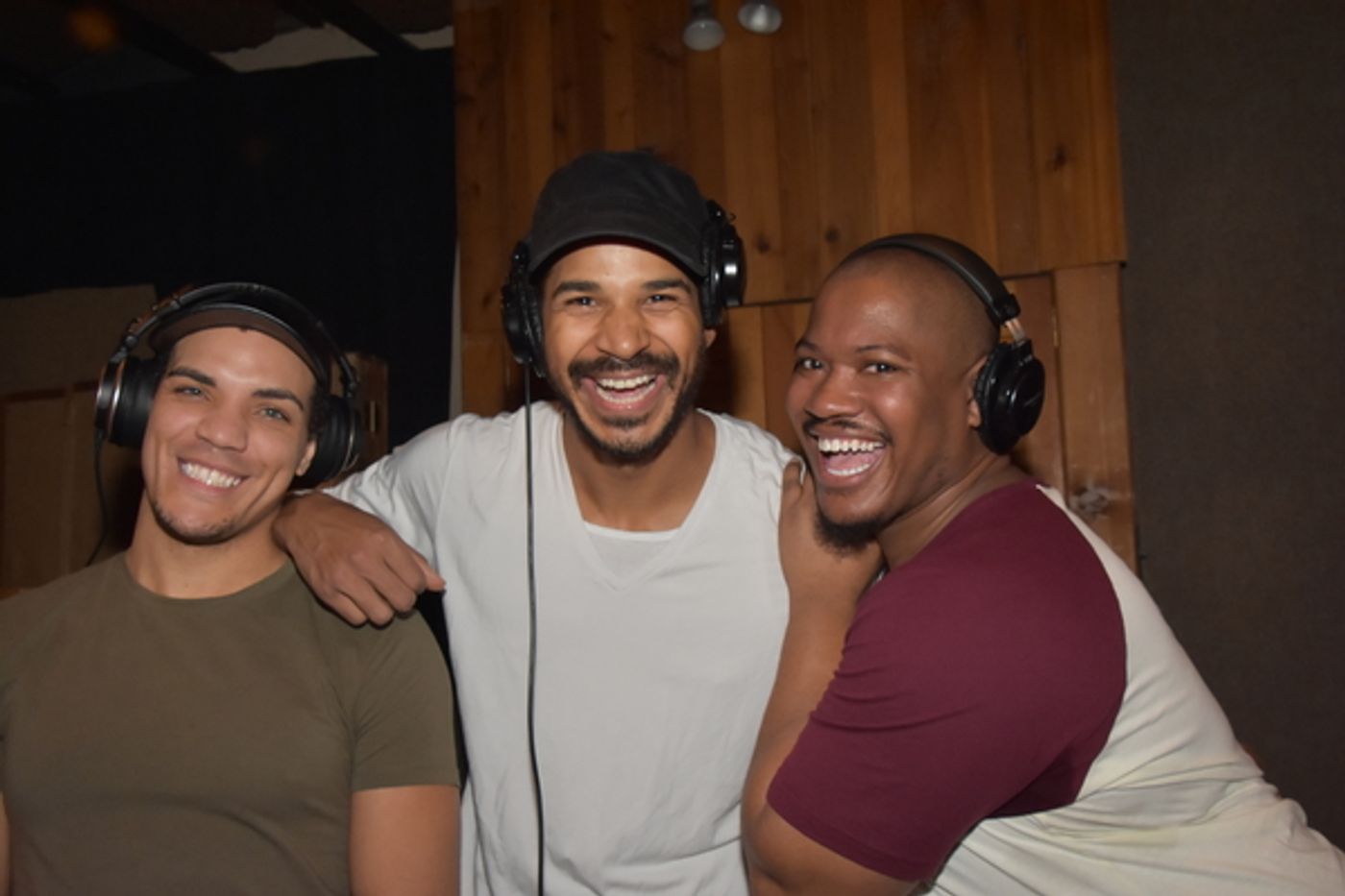 Exclusive Photo Coverage: ALADDIN Cast Proves Carols For A Cure is Auld You Need This Christmas!  Image