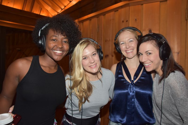 Exclusive Photo Coverage: FROZEN Cast Bundles Up for Carols For A Cure! — photo 10 of 37