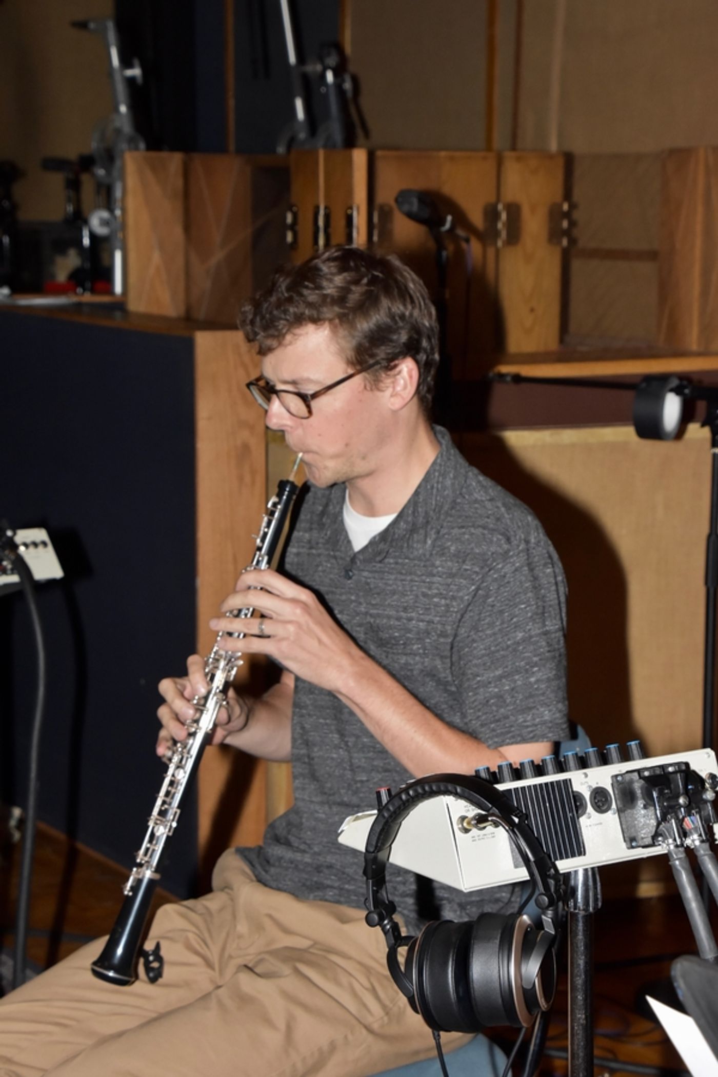 Exclusive Photo Coverage: FROZEN Cast Bundles Up for Carols For A Cure!  Image