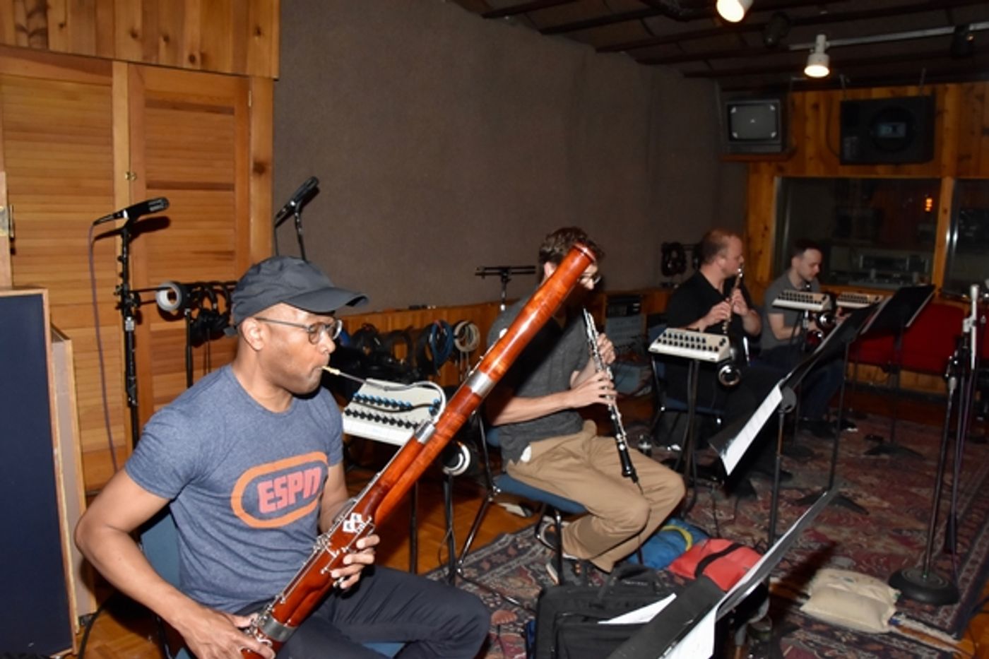 Exclusive Photo Coverage: FROZEN Cast Bundles Up for Carols For A Cure!  Image